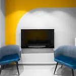 #Luxlikehome City Glow Apartment